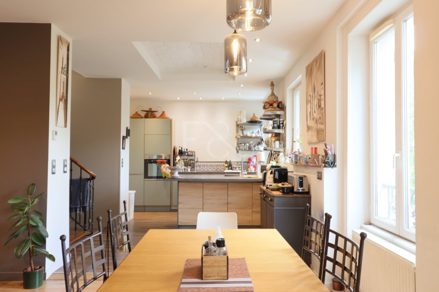 Caluire-et-Cuire  -  Duplex de 196m2 avec vue sur le Rhône