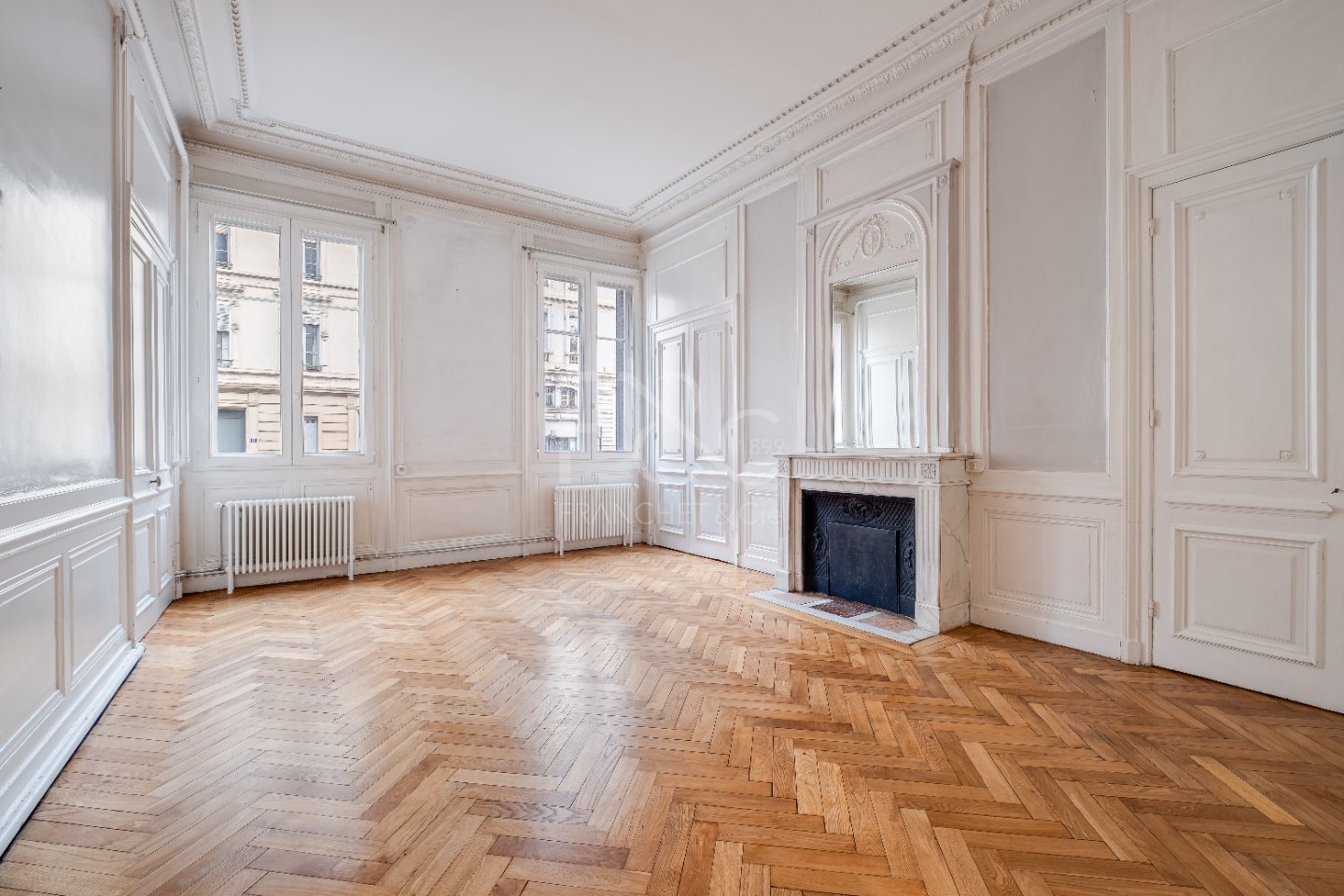 Appartement de Caractère à Lyon – 164 m² à Rénover, Idéal Habitation ou Bureaux