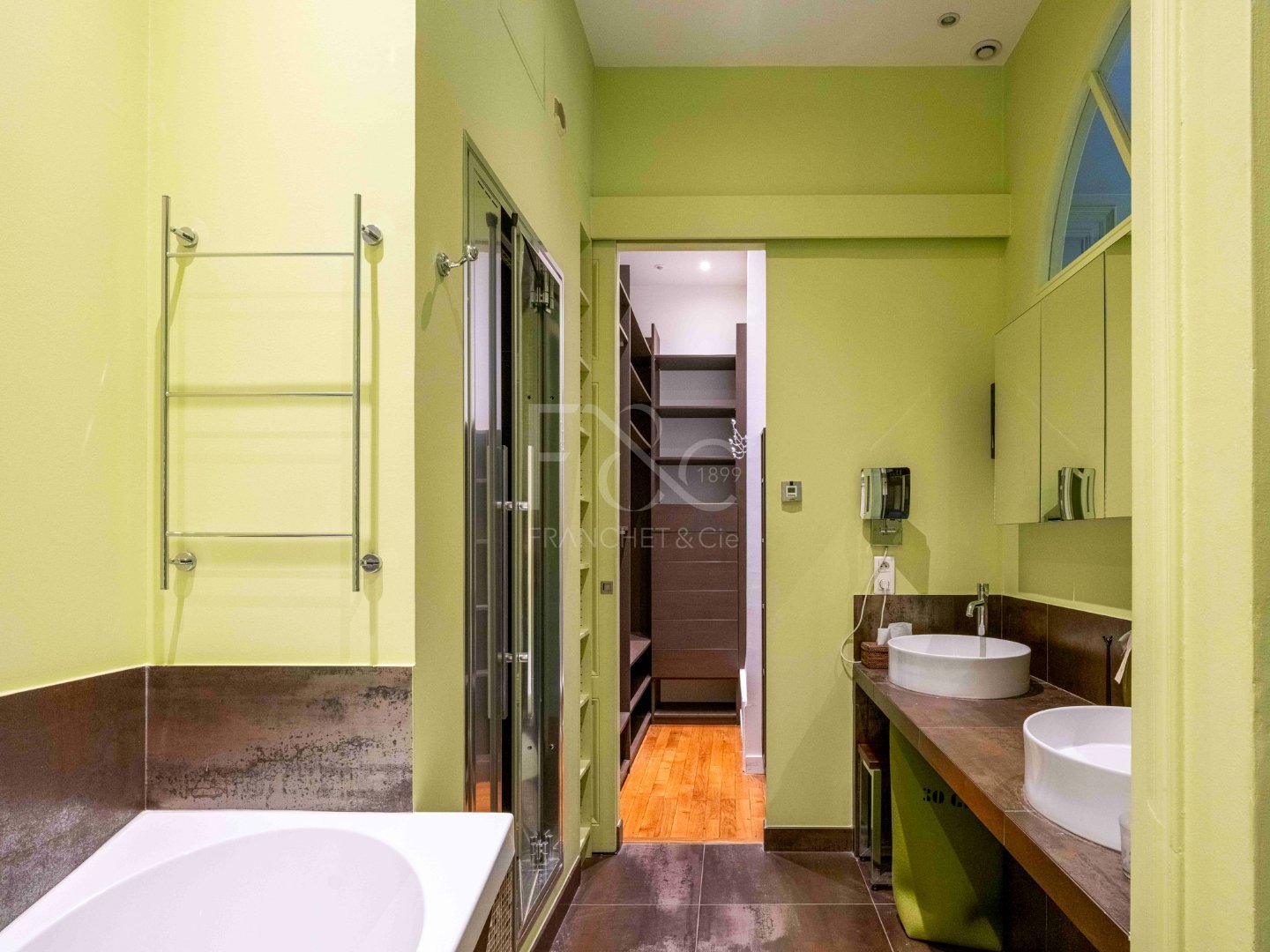 Lyon 2 - Appartement T6 -  Quai Tilsitt -Ainay� 204 m�